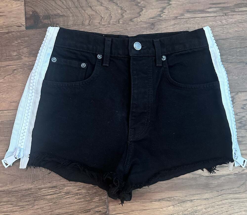 Carmar Denim Black High-Rise Side Zipper Frayed Shorts